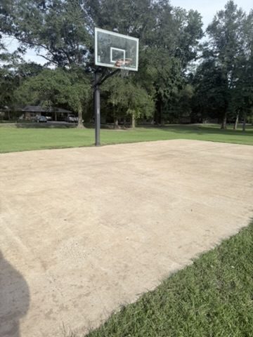 Concrete basketball court cleaned by Louisiana Pro Wash